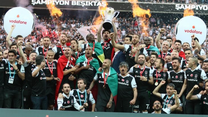 Beşiktaş kupasını aldı